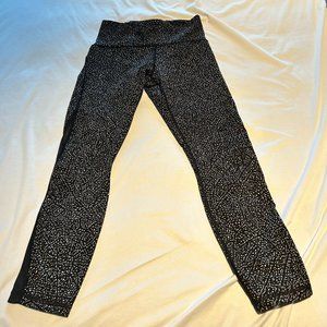 GUC Lululemon 7/8 length LEGGINGS Size 8